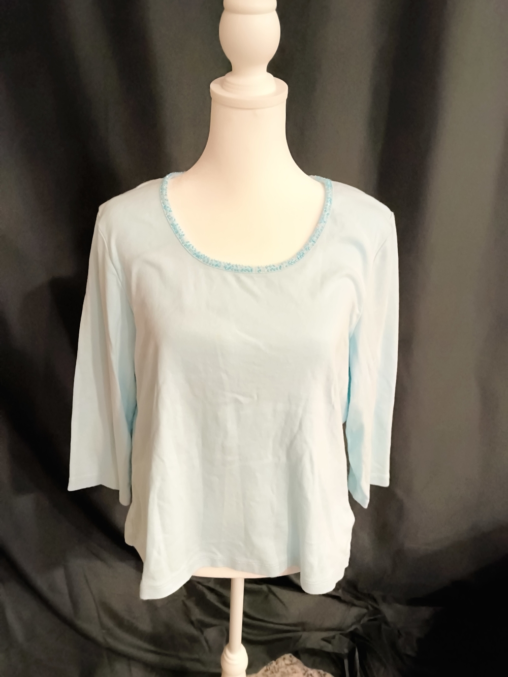 Liz Claiborne Light Blue Scoop Neck Long Sleeve Top